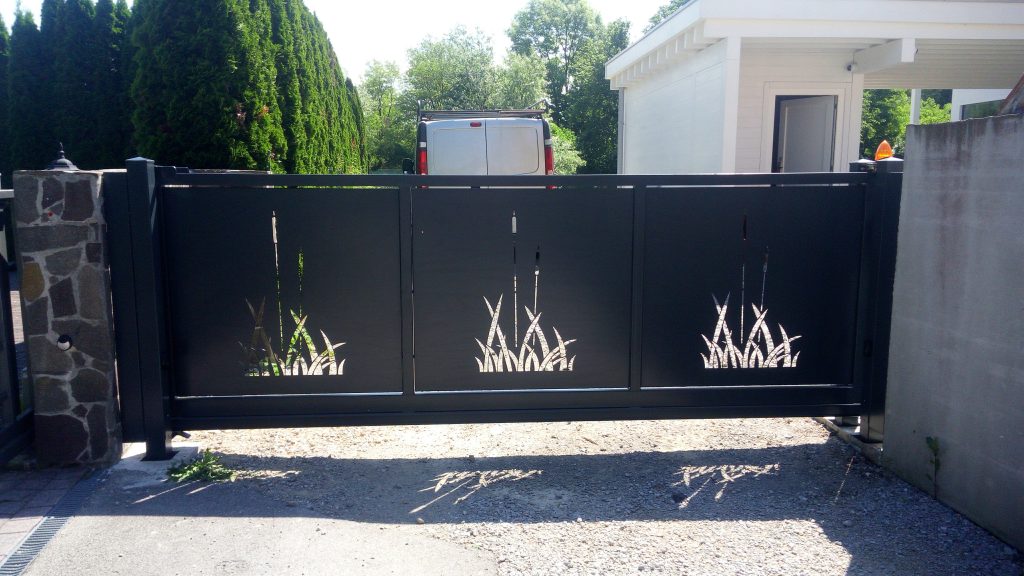 Montaža samonosnih vrat s pogonom King Gates
