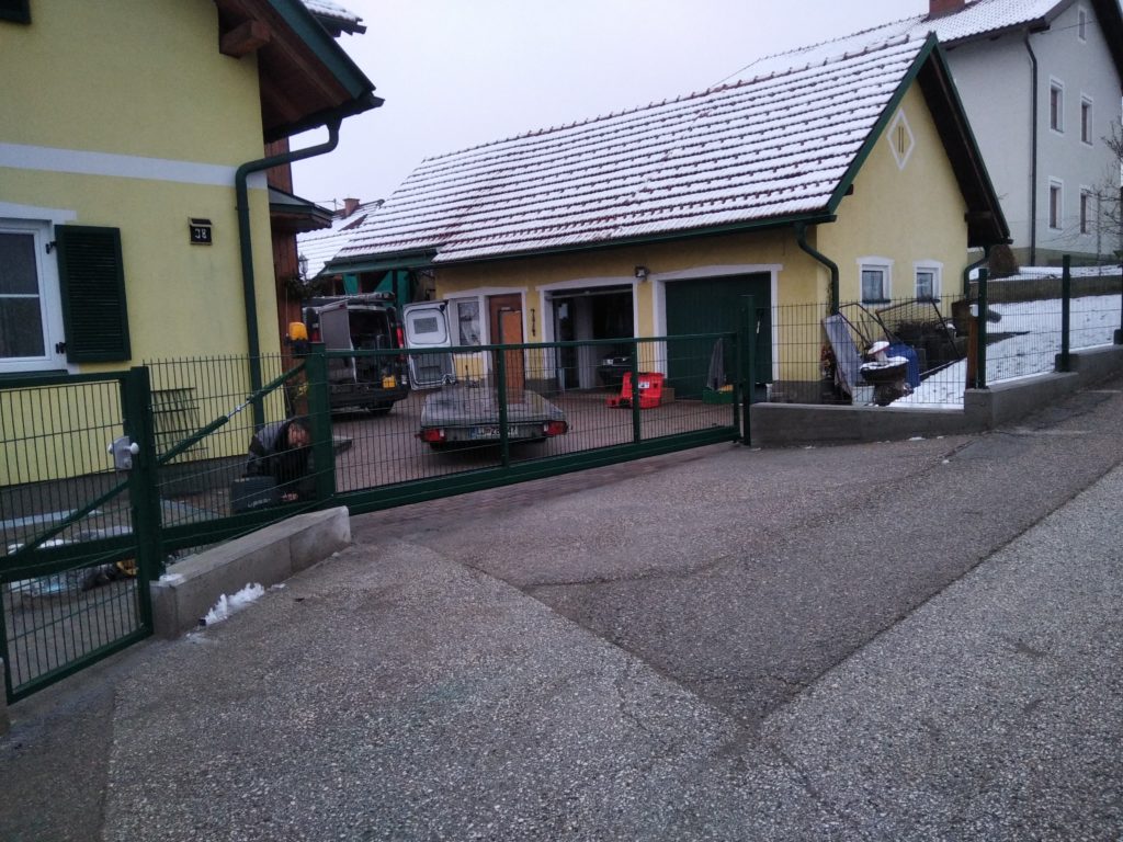 Dobava in montaža samonosnih vrat