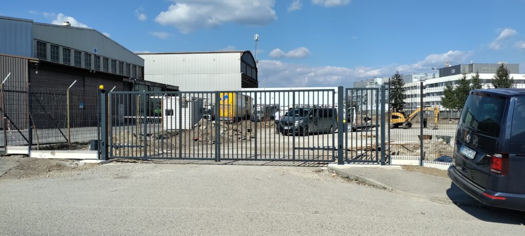 Montaža dvokrilnih vrat