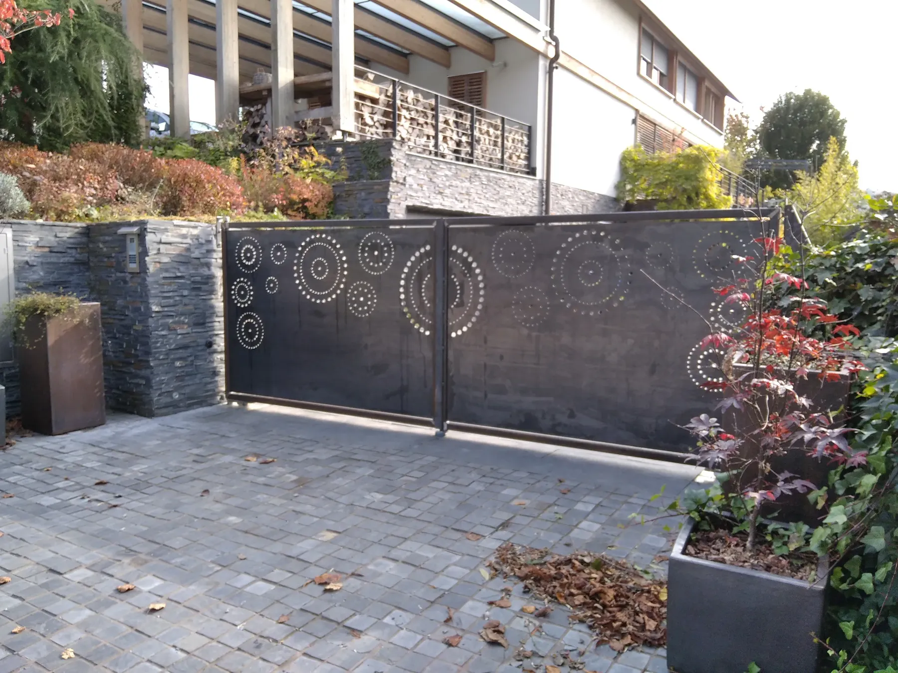 Dvokrilna vrata iz corten jekla